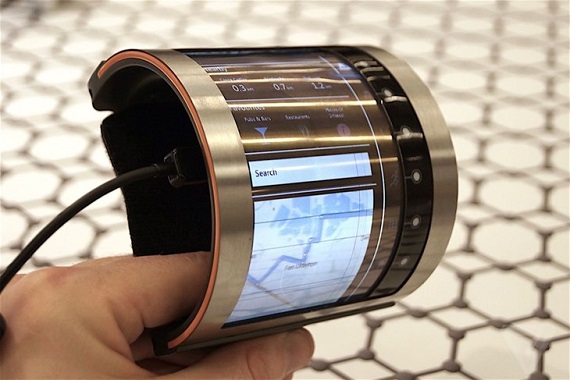 نمایشگر FlexEnable را دور مچتان ببندید
