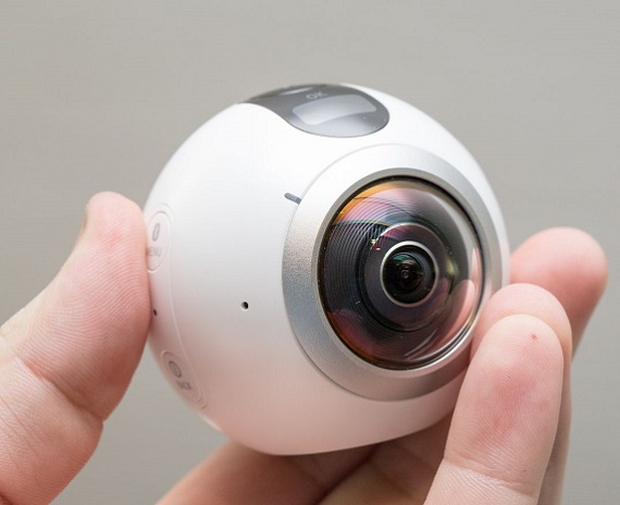 سامسونگ از دوربین Gear 360 خود رونمایی کرد
