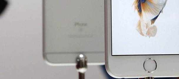 آیفونهای بعدی بدون نیاز به اتصال کابلی شارژ میشوند